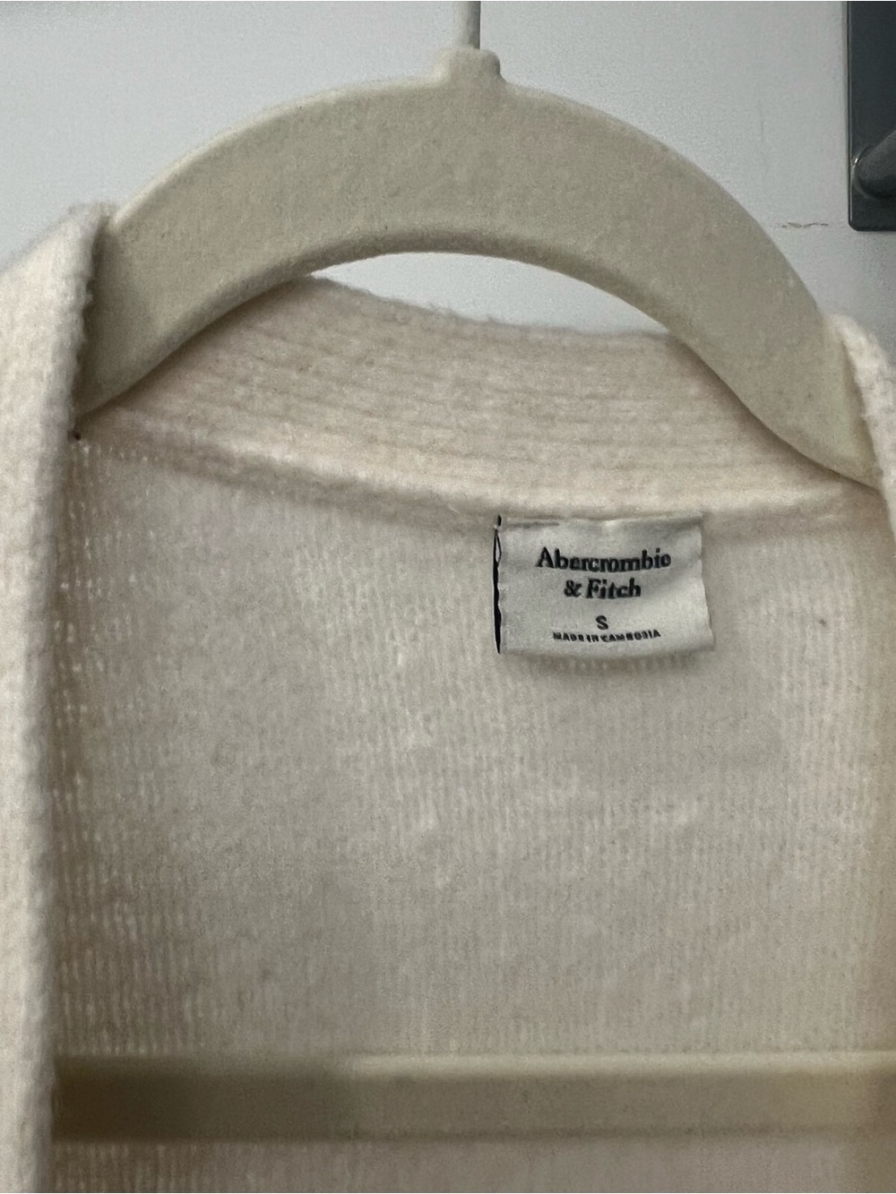 A&F Cardigan - Picture 2 of 2